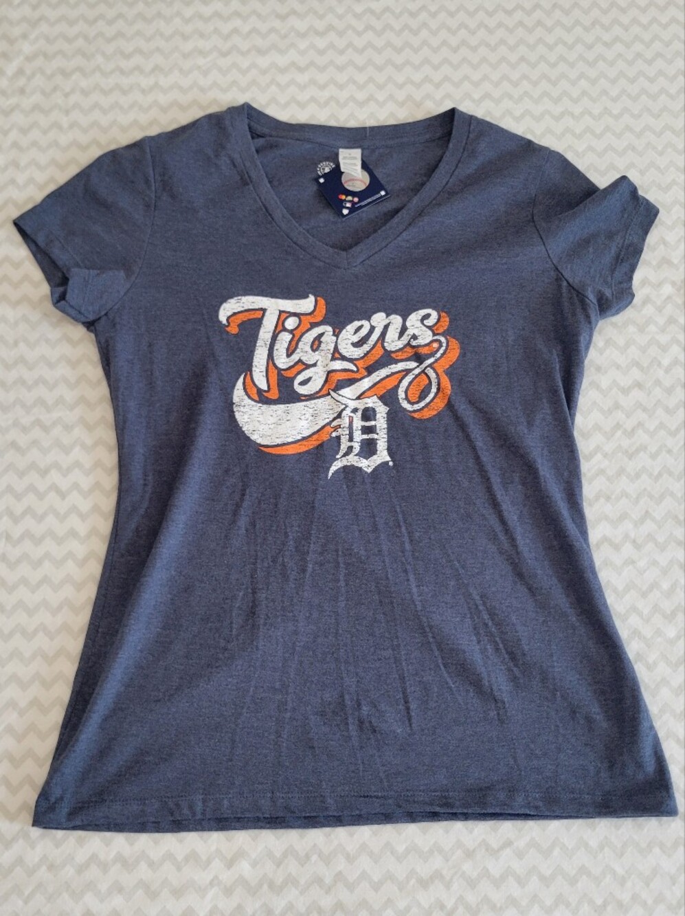 Genuine Merchandise Detroit Tigers  Navy And White Tee Womens Size Small NWT